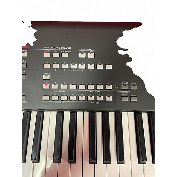 Used Yamaha MOFX8 88 Key Keyboard Workstation