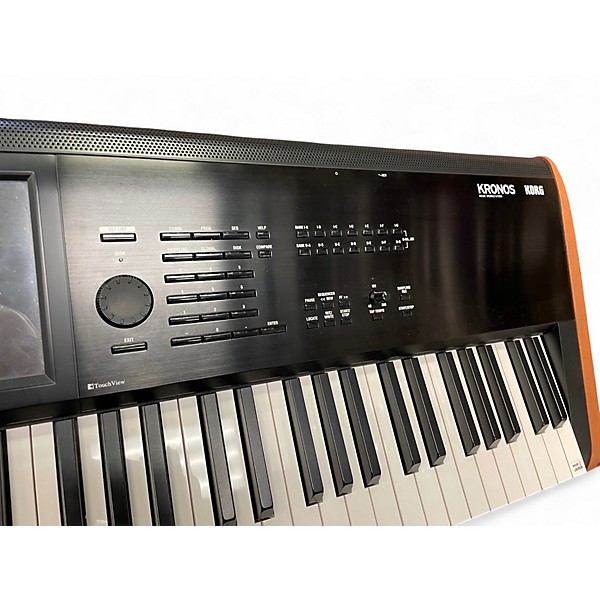 Used KORG KRONOS2-73 Arranger Keyboard