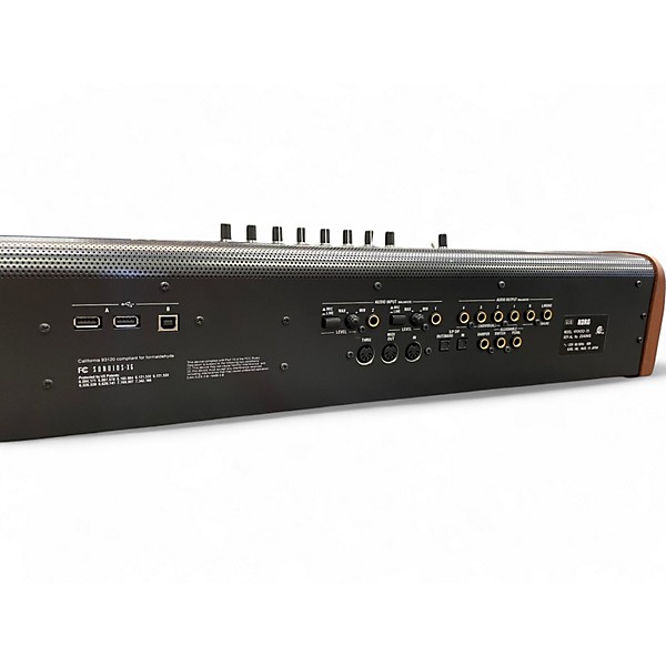 Used KORG KRONOS2-73 Arranger Keyboard