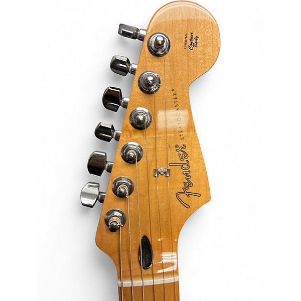 Used Fender Player Stratocaster Polar White Solid Body Electric Guitar