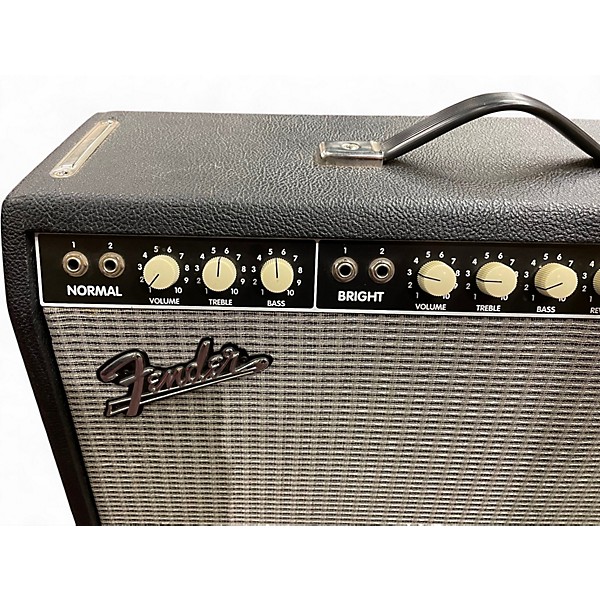 Used Fender CUSTOM VIBROLUX REVERB Tube Guitar Combo Amp