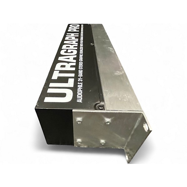 Used Behringer FBQ3102 Equalizer