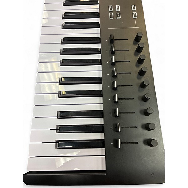 Used Arturia Keylab Essential 61 MIDI Controller