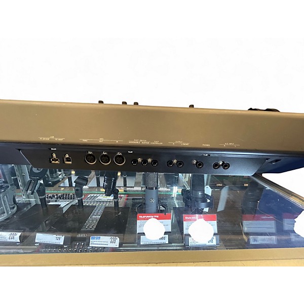Used Yamaha MOXF8 88 Key Keyboard Workstation