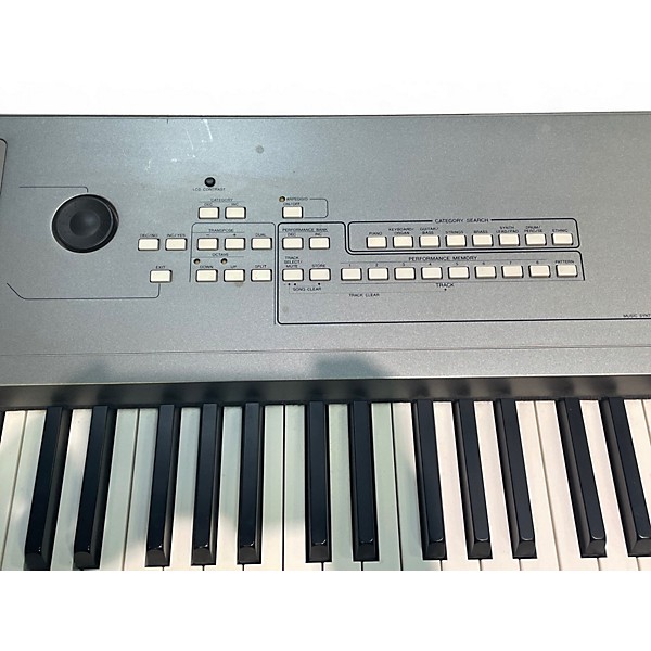 Used Yamaha MM8 88 Key Synthesizer