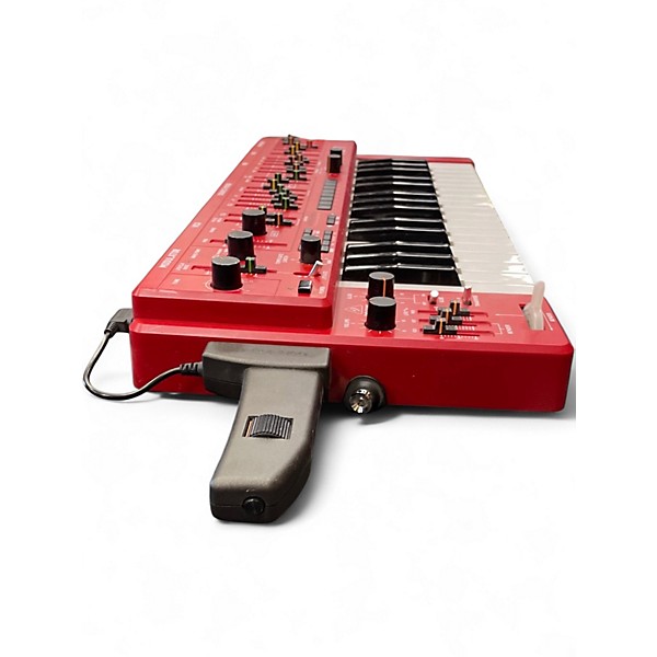 Used Behringer MS1 Synthesizer