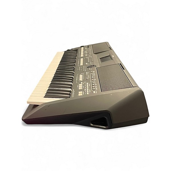 Used Yamaha PSR-SX600 Arranger Keyboard