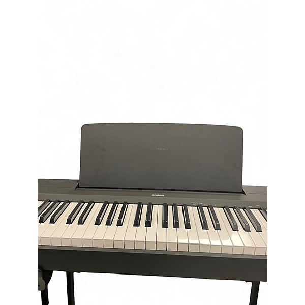 Used Yamaha P143B Portable Keyboard