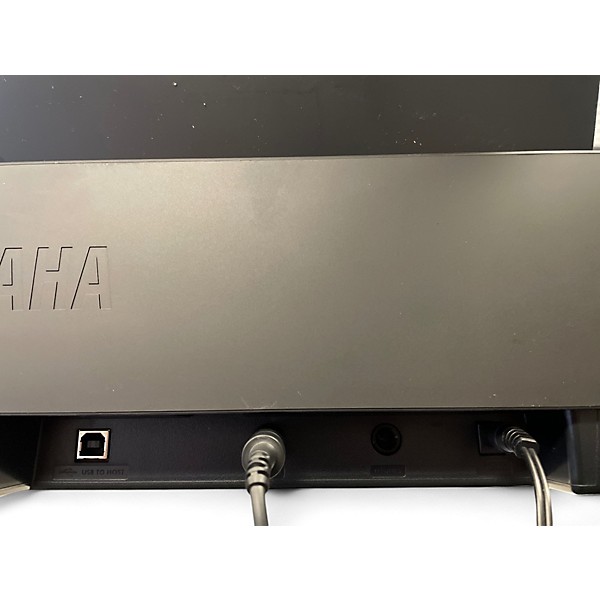 Used Yamaha P143B Portable Keyboard