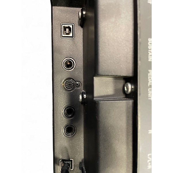 Used Yamaha P-105 Digital Piano