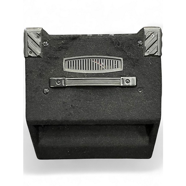 Used Hartke KICKBACK 12 Bass Combo Amp