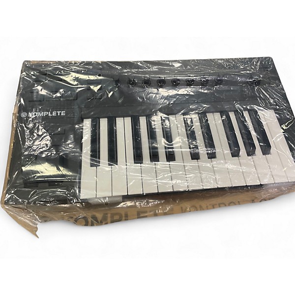 Used Native Instruments Komplete Kontrol A25 MIDI Controller
