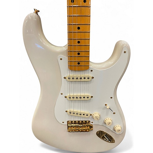 Used 2007 Fender American Vintage 1957 Commemorative Stratocaster White Blonde Solid Body Electric Guitar