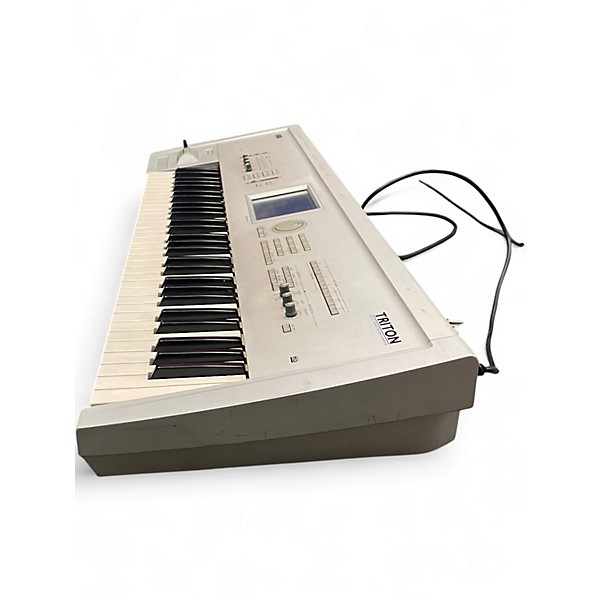Used KORG Triton Classic 61 Key Keyboard Workstation