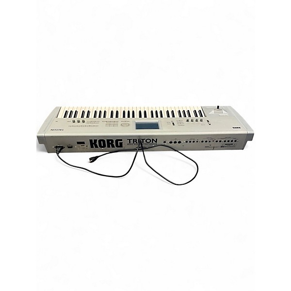 Used KORG Triton Classic 61 Key Keyboard Workstation