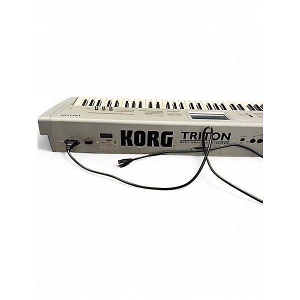 Used KORG Triton Classic 61 Key Keyboard Workstation