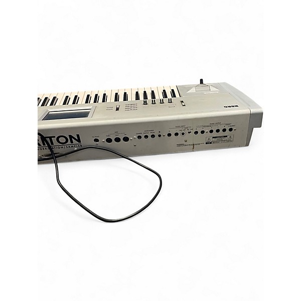 Used KORG Triton Classic 61 Key Keyboard Workstation