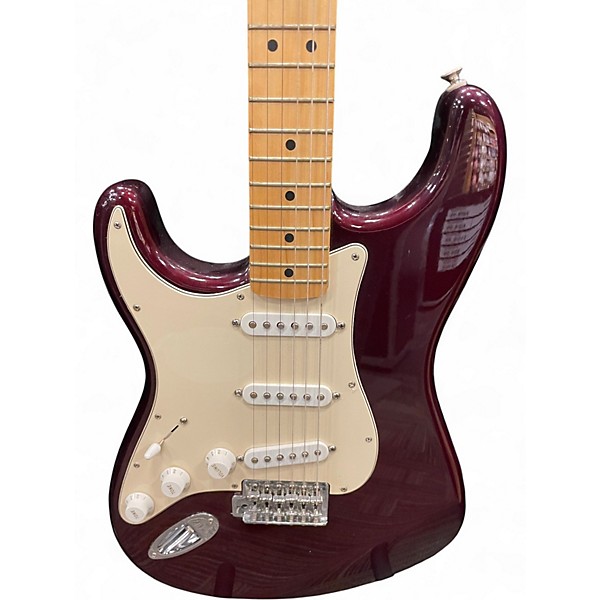 Used 2006 Fender Standard Stratocaster Midnight Wine Solid Body Electric Guitar