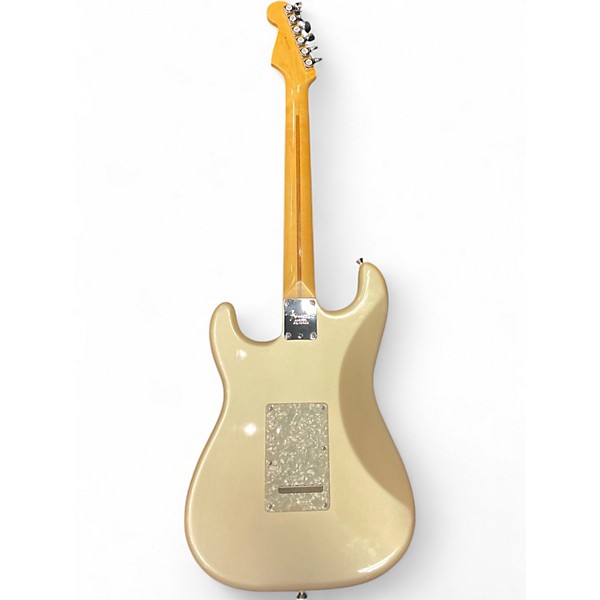 Used Fender American Standard Stratocaster Blizzard Pearl Solid Body Electric Guitar