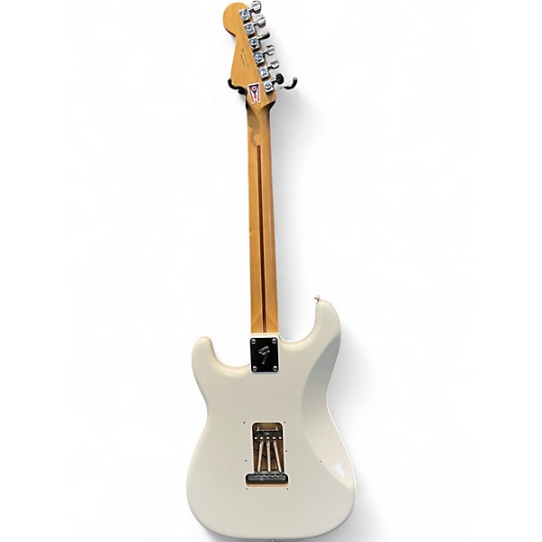 Used Fender Player Stratocaster White Solid Body Electric Guitar