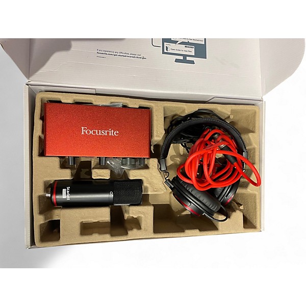 Used Focusrite Scarlett 2i2 Gen 3 Studio Pack Recording Microphone Pack