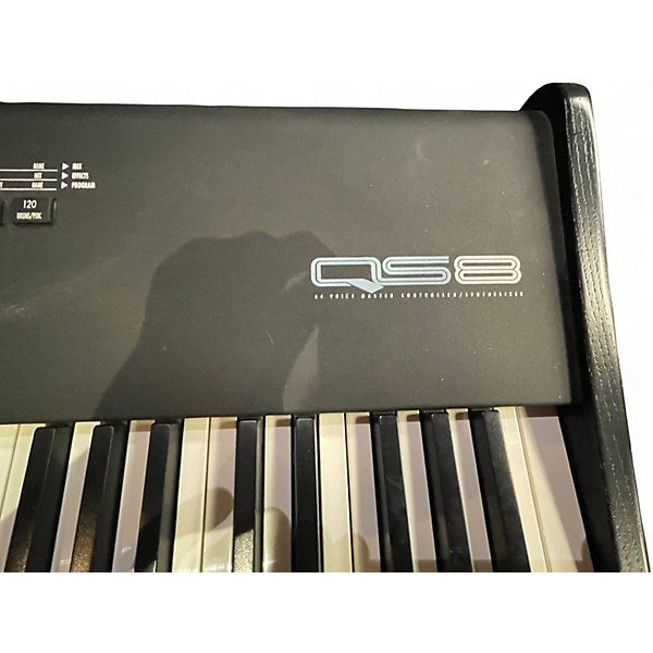 Used Alesis QS8 Keyboard Workstation