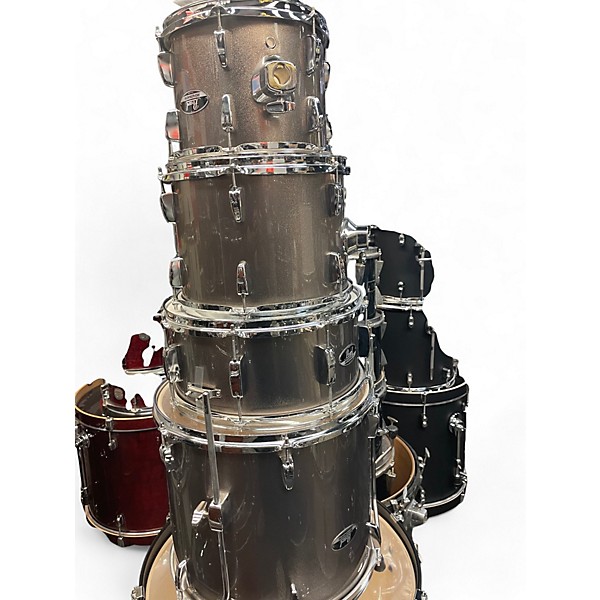 Used Pearl 5 Piece Roadshow Shellpack silver mist Drum Kit