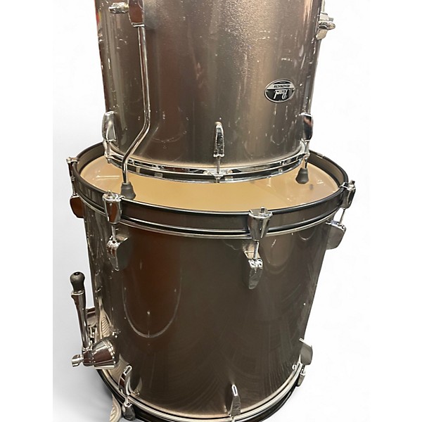 Used Pearl 5 Piece Roadshow Shellpack silver mist Drum Kit