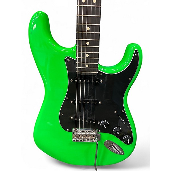Used Fender Player Stratocaster Nuclear Green Solid Body Electric Guitar