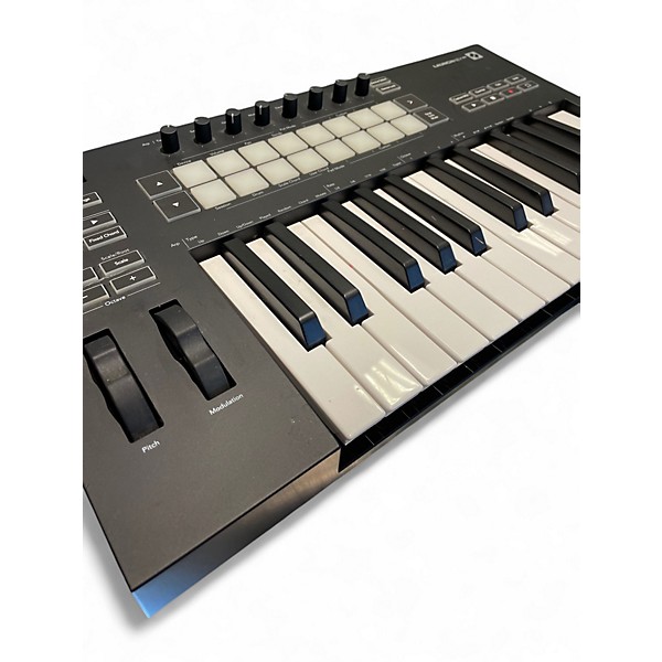 Used Novation Launchkey 25 Key MIDI Controller