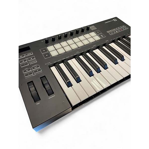 Used Novation Launchkey 25 Key MIDI Controller