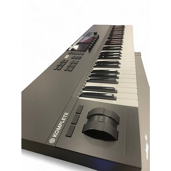 Used Native Instruments Komplete control s61 mk2 MIDI Controller