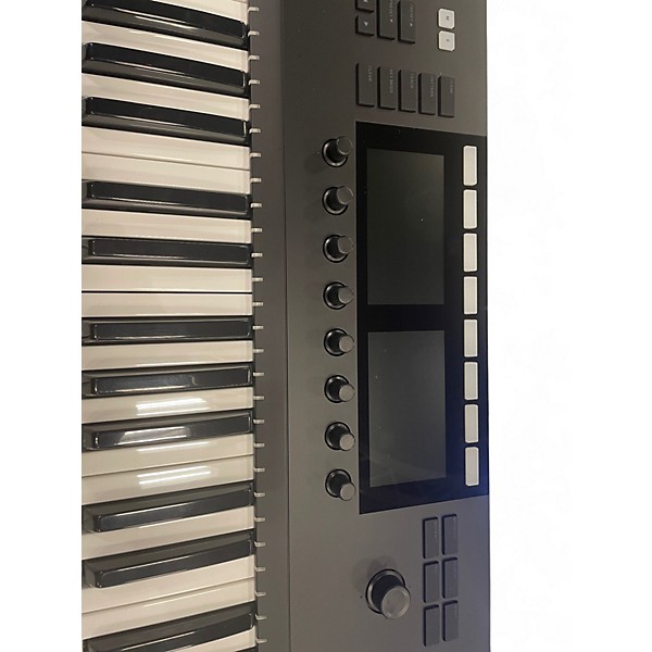 Used Native Instruments Komplete control s61 mk2 MIDI Controller