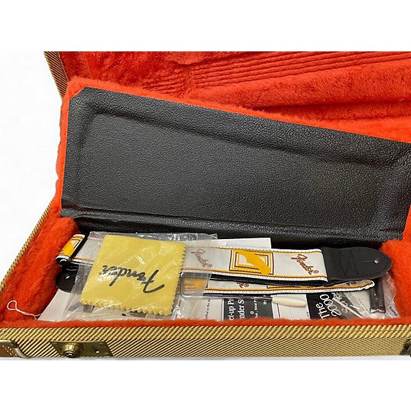 Used Fender Jeff Beck Stratocaster with Lace Sensor Pickups Surf Green Solid Body Electric Guitar