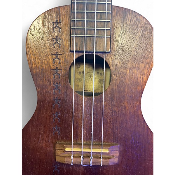 Used Anuenue papa 2 Natural Ukulele
