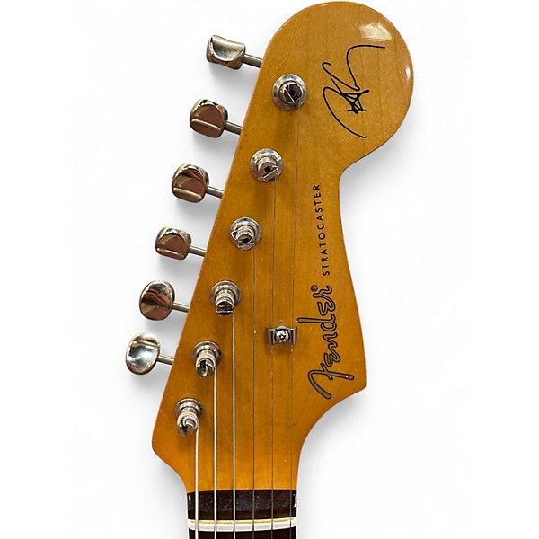 Used Fender Artist Series Robert Cray Stratocaster 3 Color Sunburst Solid Body Electric Guitar