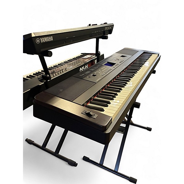 Used Yamaha DGX650 88 Key Portable Keyboard