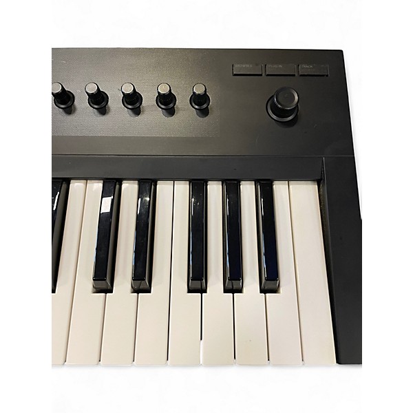 Used Native Instruments Komplete Kontrol A25 MIDI Controller