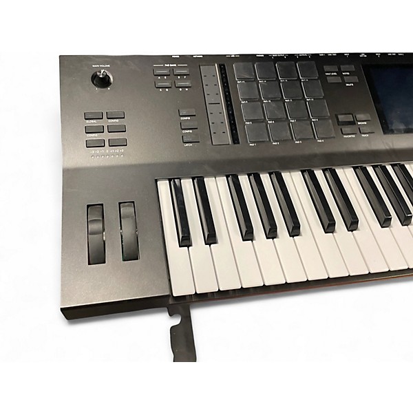 Used Akai Professional MPC Key 61 Keyboard Workstation
