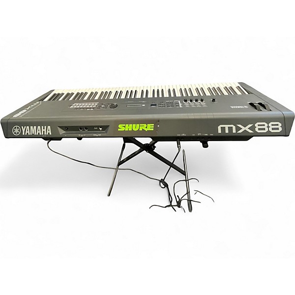 Used Yamaha MX88 Synthesizer
