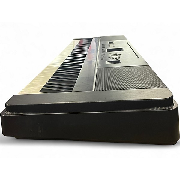 Used Yamaha DGX660 Portable Keyboard