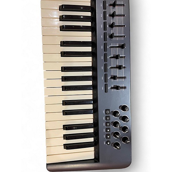 Used M-Audio Oxygen 49 Key MIDI Controller