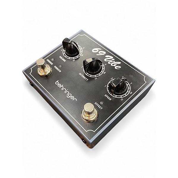 Used Behringer 69 Vibe Effect Pedal