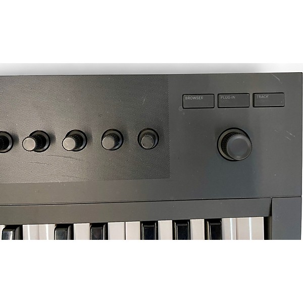 Used Native Instruments Komplete Kontrol A25 MIDI Controller