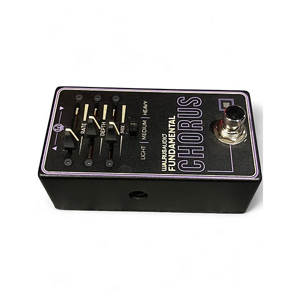 Used Walrus Audio fundamental chorus Effect Pedal