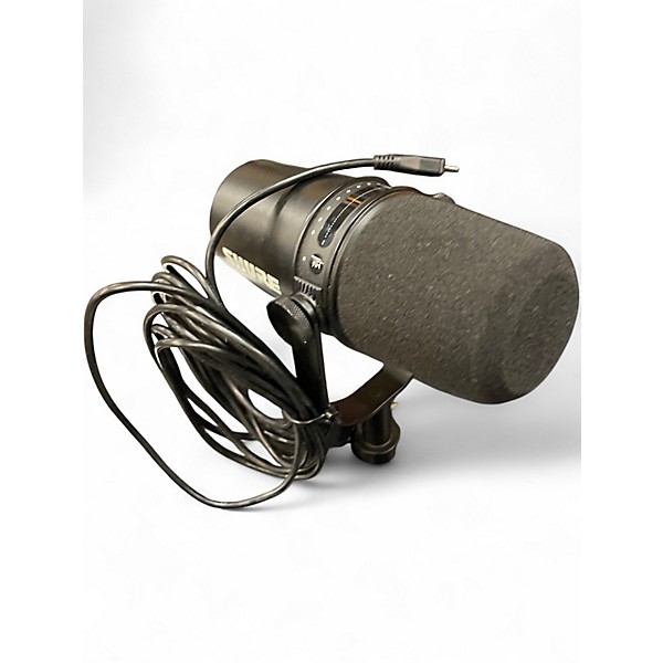 Used Shure MV7 Dynamic Microphone