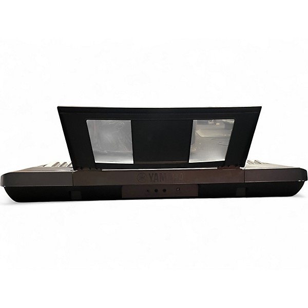 Used Yamaha PSRE273 Portable Keyboard