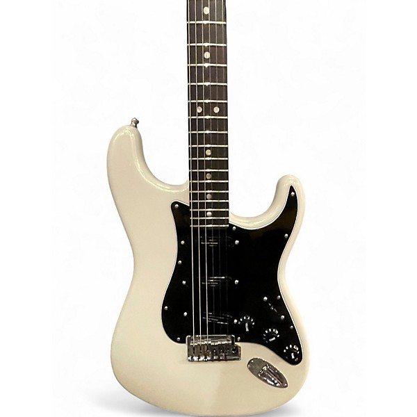 Used Fender American Ultra Stratocaster artic pearl Solid Body Electric Guitar