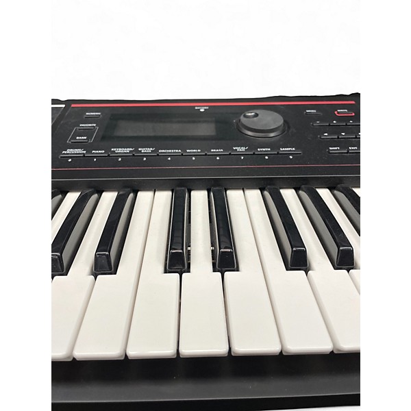 Used Roland JUNO DS61 Synthesizer