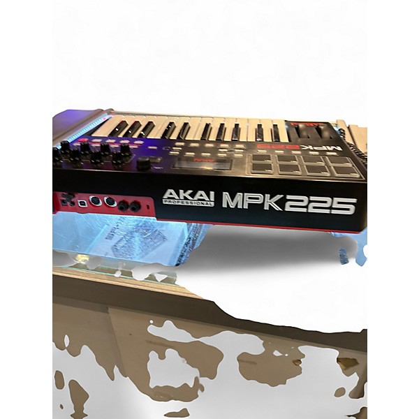 Used Akai Professional MPK225 25-Key MIDI Controller